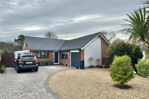 3 bedroom detached house for sale, Firmount Close, Everton, Lymington, Hampshire, SO41