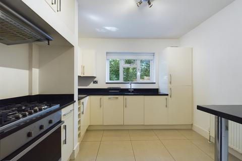 2 bedroom maisonette to rent, Mill Place,  Chislehurst, BR7