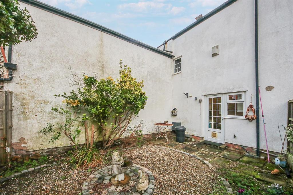 Courtyard Garden