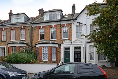 Studio to rent, Cranwich Road, Stamford Hill, London, N16