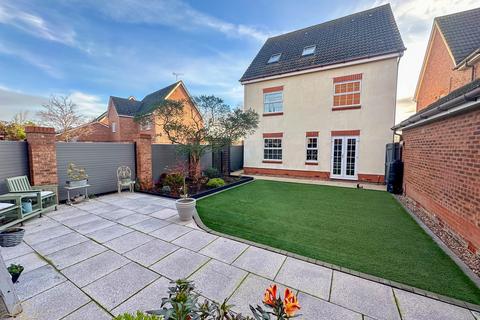 6 bedroom detached house for sale, Hampton Hargate PE7