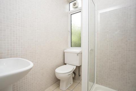 2 bedroom ground floor flat for sale, Alyth Gardens, London, NW11