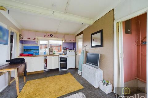 2 bedroom chalet for sale, Mablethorpe Chalet Park, Mablethorpe LN12