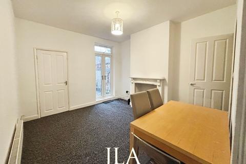 3 bedroom terraced house to rent, Leicester LE2