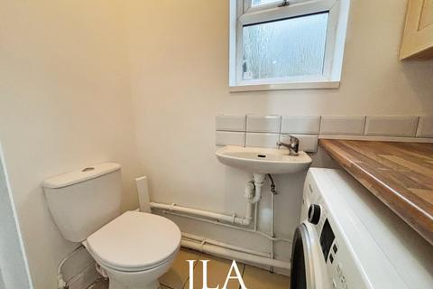 3 bedroom terraced house to rent, Leicester LE2