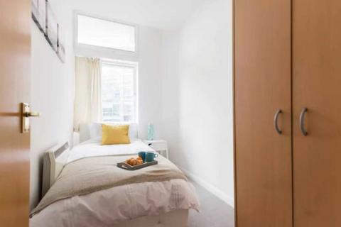 2 bedroom flat to rent, Newington Causeway, London SE1