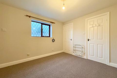 1 bedroom detached house to rent, Whitting Mews, Holland Road