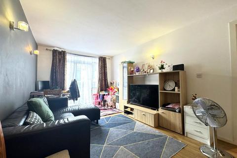 1 bedroom flat to rent, Longbridge Road, Barking