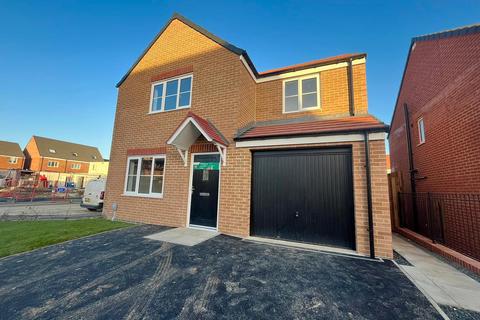 4 bedroom detached house to rent, Hankley Way, Ashington