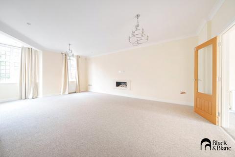 5 bedroom detached house for sale, Hastings Road, Bromley, BR2