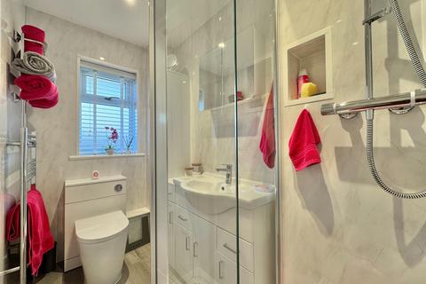 19 Fleet End Road, Warsash, Southampton, SO31 9JH