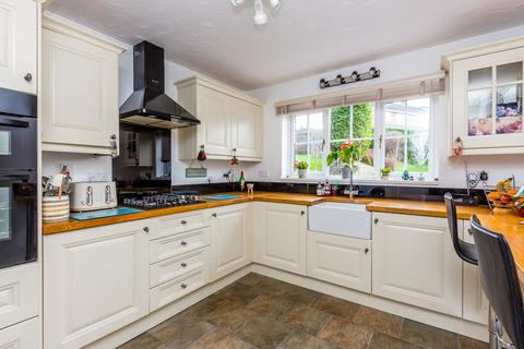 4 bedroom detached house for sale, Betjeman Close, Higham Ferrers NN10