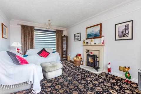 34 Betjeman Close, Higham Ferrers, Rushden, NN10 8NR