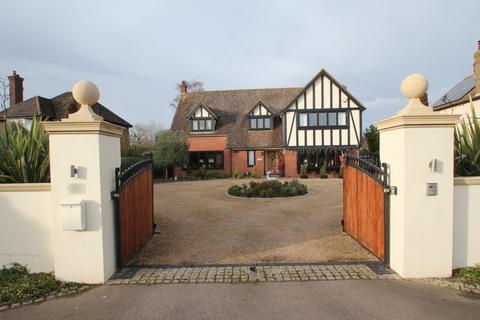 4 bedroom detached house for sale, Maldon Road, Tiptree