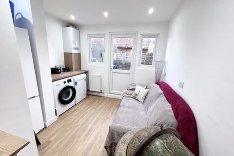 2 bedroom terraced house for sale, Castle Road, Newport