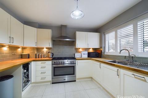 4 bedroom detached house for sale, Sunny Bank, High Wycombe