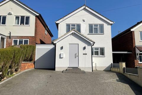 4 bedroom detached house for sale, Sunnybank - No Onward Chain - Garden Room with Shower & Kitchenette