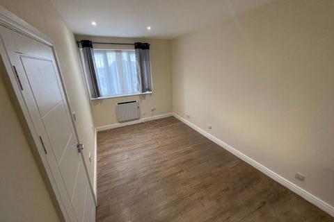 2 bedroom apartment to rent, Oxgate Gardens, London, NW2