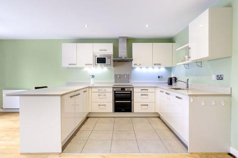 4 bedroom terraced house for sale, Westmount Close, Worcester Park, KT4