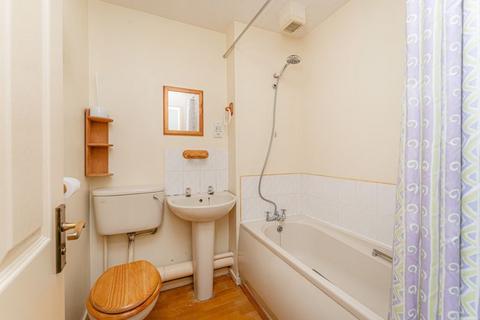 1 bedroom flat for sale, Bradley Road, Enfield