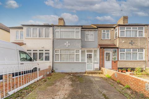 3 bedroom terraced house for sale, Tysoe Avenue, Enfield