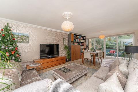 2 bedroom flat for sale, Village Road, Enfield