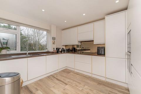 2 bedroom flat for sale, Village Road, Enfield