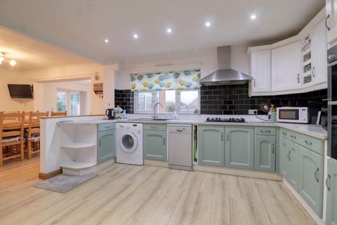 4 bedroom detached house for sale, Barlings Close, Scotter