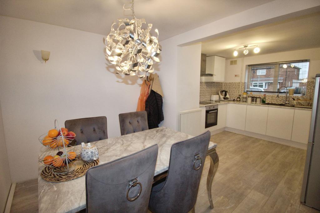 Kitchen Dining Area