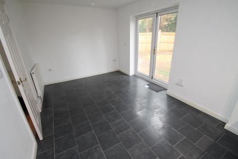 4 Clos Bronwydd, Ebbw Vale, NP23 5NG