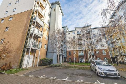 2 bedroom flat for sale, Mill Street, Slough, SL2 5FY