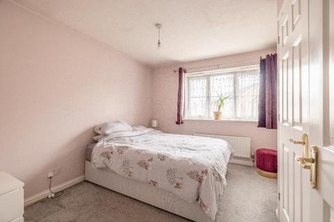 2 bedroom terraced house for sale, Gowings Green, Slough, SL1 5UN