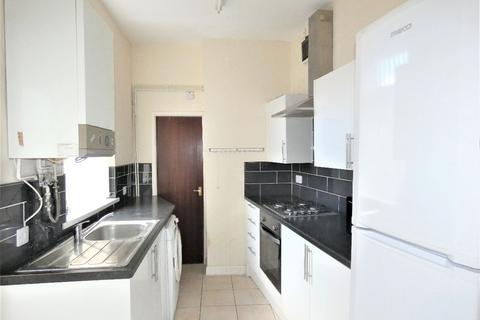 1 bedroom flat to rent, Ground Floor Flat, Victoria Street, Hartshill, Stoke-on-Trent, ST4 6EH