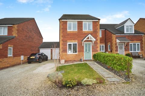 3 bedroom semi-detached house for sale, Spinnaker Road, Chesterfield S43