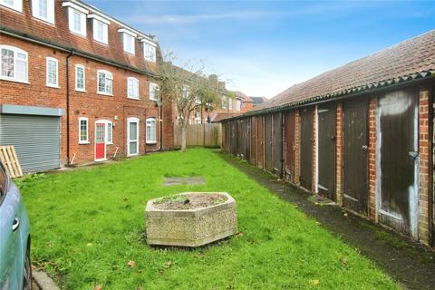 2 bedroom flat for sale, Wide Lane, Hampshire SO18