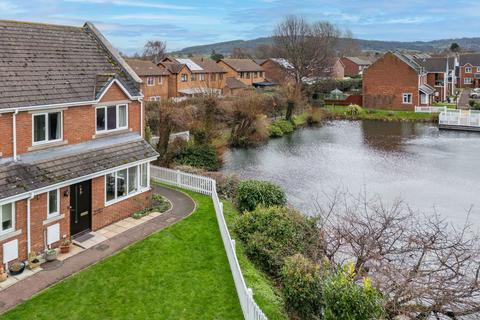 3 bedroom end of terrace house for sale, Cleeve Lake Court, Cheltenham GL52