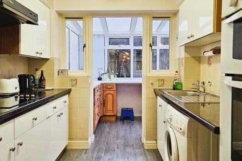 undefined, Cleeve Lake Court, Cheltenham GL52
