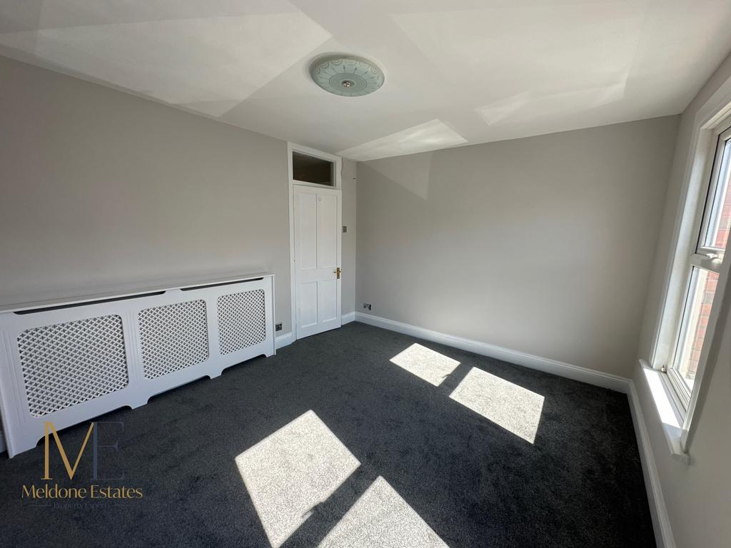 Bedroom 1-4.JPG