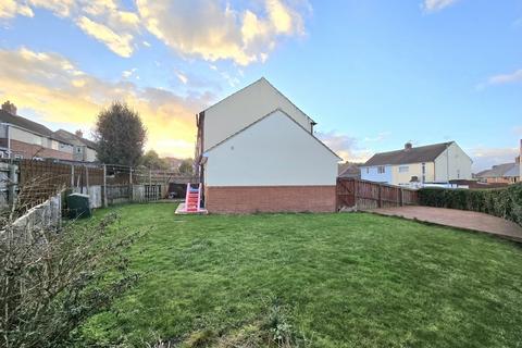 4 bedroom semi-detached house for sale, Redesdale Gardens, Gateshead NE11