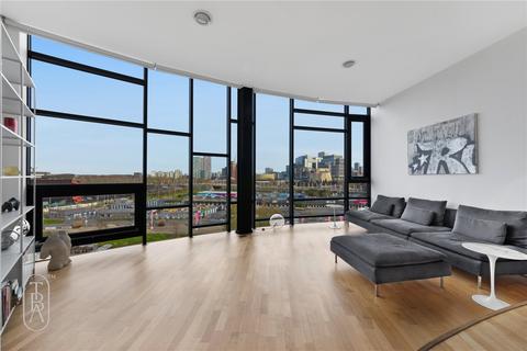 3 bedroom penthouse for sale, Roach Road, London, E3