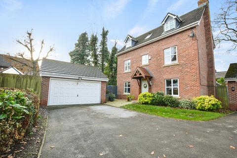 5 bedroom detached house for sale, Woodfield Close, Penwortham