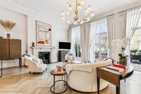 1 bedroom apartment to rent, Ennismore Gardens, Knightsbridge SW7