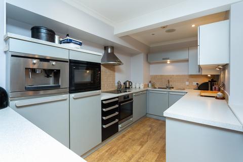 2 bedroom flat for sale, Winckley Square, Preston, Lancashire