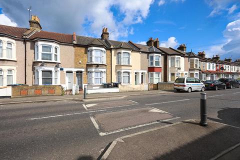 2 bedroom maisonette to rent, Bury Street, London, N9 7JP