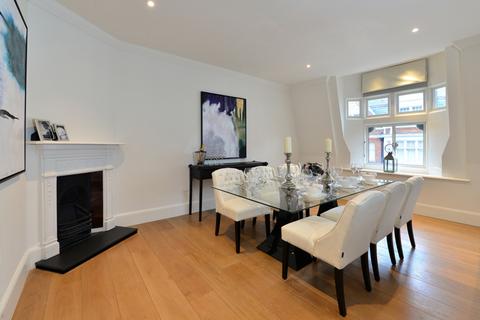 2 bedroom apartment to rent, Duke Street, London, W1K