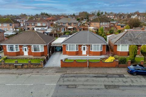 2 bedroom detached bungalow for sale, Barrows Green Lane, Widnes