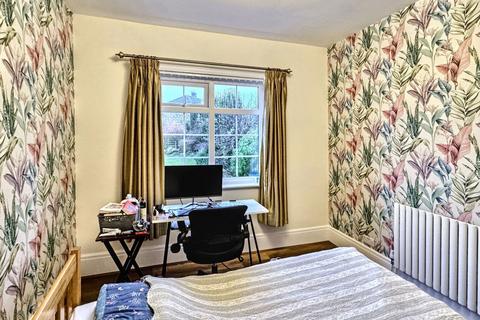 1 Barrows Green Lane, Widnes, WA8 3JS