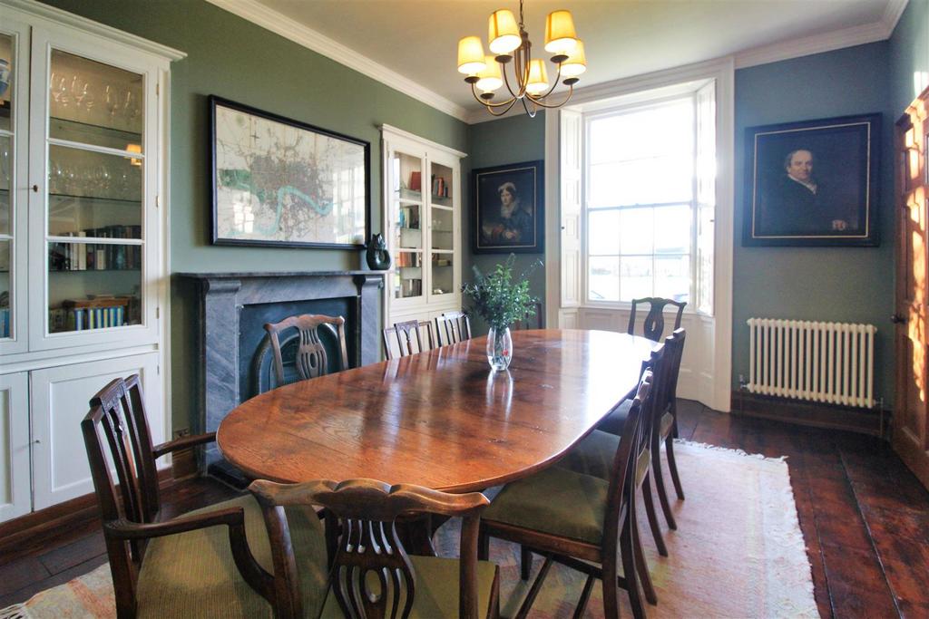 Dining Room.jpg