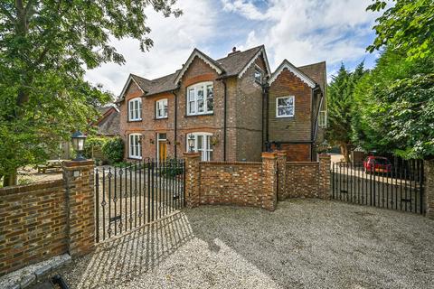 5 bedroom detached house for sale, Maidstone Road, Maidstone ME17