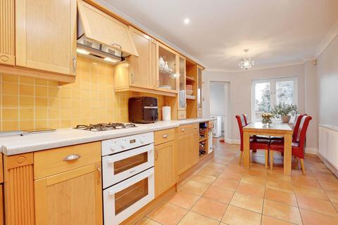 2 Mardy, Caversham, Reading, RG4 7NY